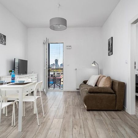 ワルシャワApartament Ks Wola Prymasa 407アパートメント エクステリア 写真